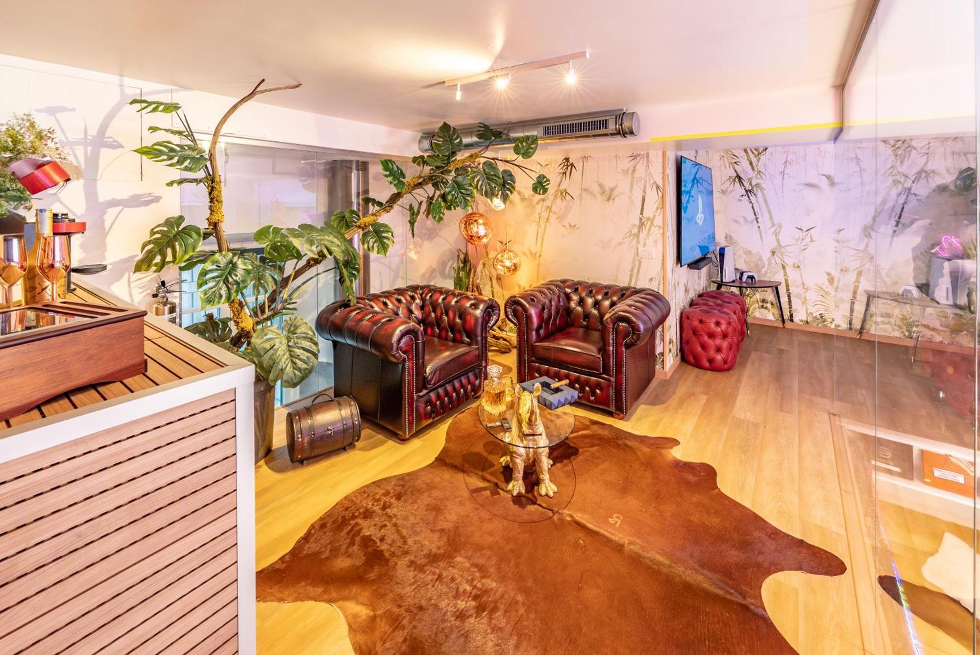 Luxe & Central Haven - Jacuzzi, Sauna, Steam, Private Parking Como Exterior foto